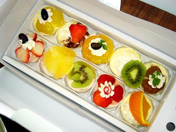 [�z���C�g�f�[]