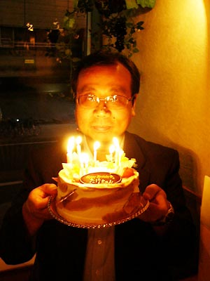 [�����q���_��2004�N9��]