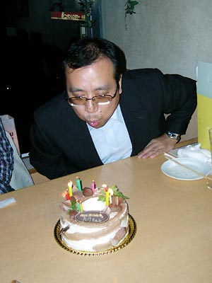 [�����q���_��2004�N9��]